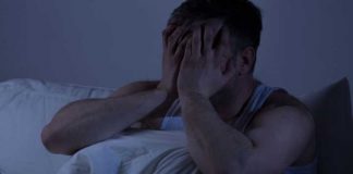 Rối loạn giấc ngủ dự báo ý tưởng tự sát ở người trẻ